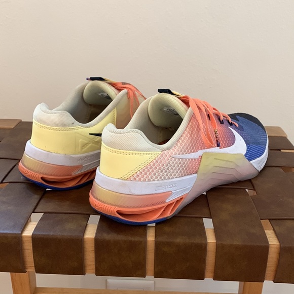 Nike Metcon 7 Cross Trainer - Picture 2 of 9
